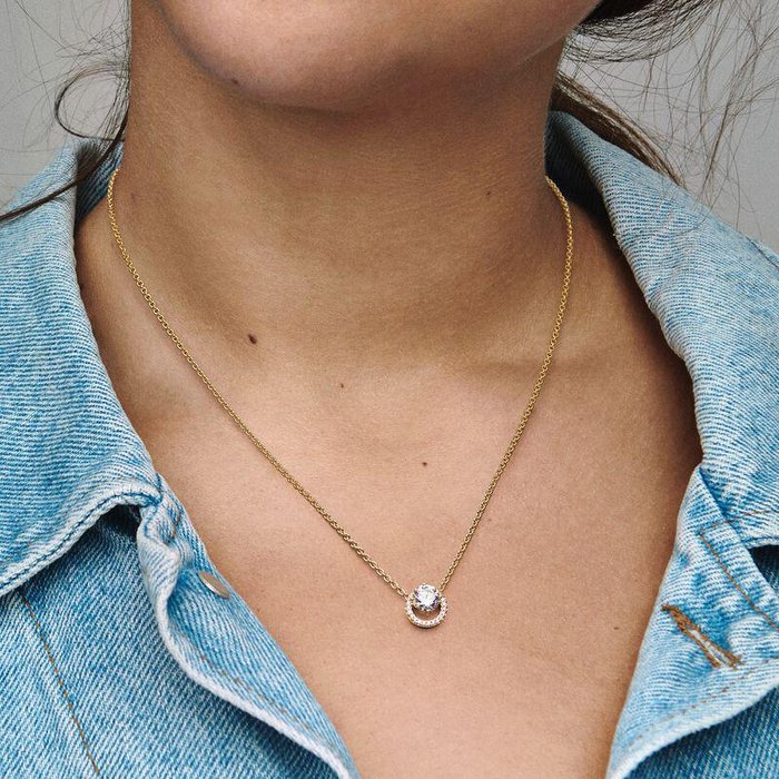 Collier à points lumineux scintillants