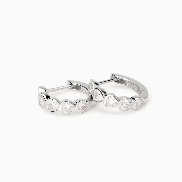 Superbes boucles d'oreilles en zircone taillée en cœur