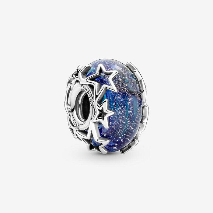 Breloque en verre de Murano bleu avec étoiles