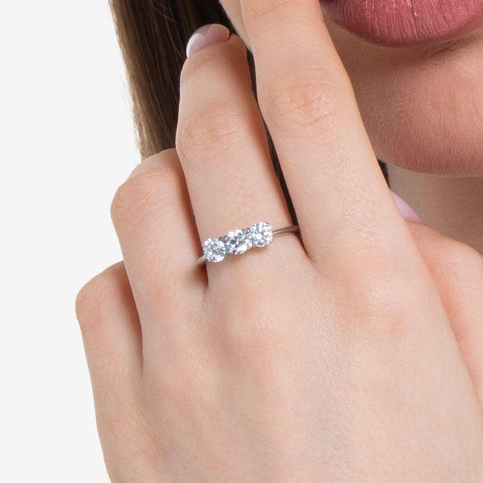 ANELLO DONNA IN ACCIAIO CON CRISTALLI BIANCHI - TAGLIA 20