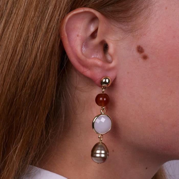 Metal earrings with pendant pearl and crystal