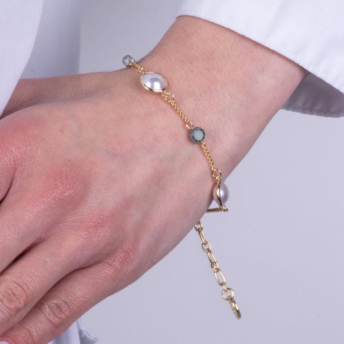 Bracelet en métal avec perles et cristaux