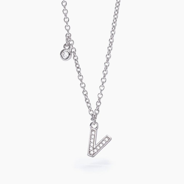 Collier ras du cou lettre « V » A, B, COOL