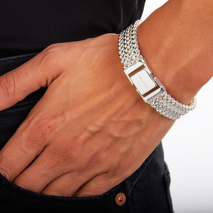 Bracelet en bronze plaqué argent