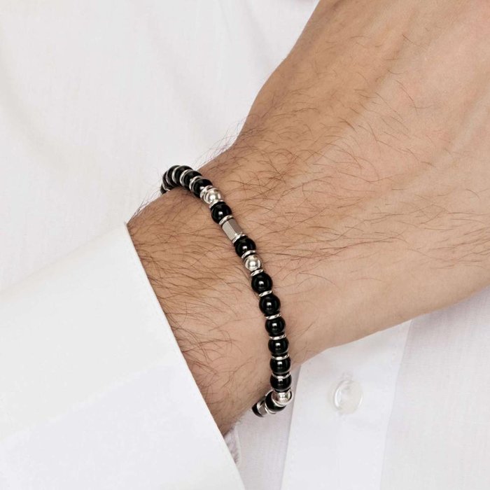 Bracelet en acier avec pierres noires