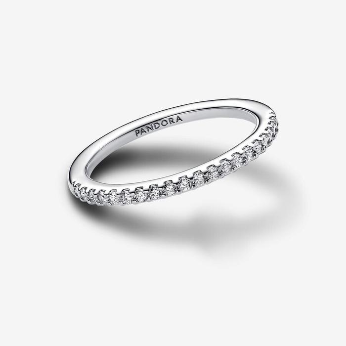 Bague fine pavée