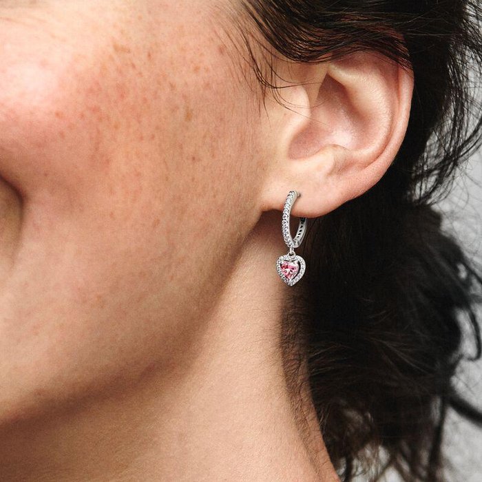 Boucles d'oreilles créoles en forme de cœur rose