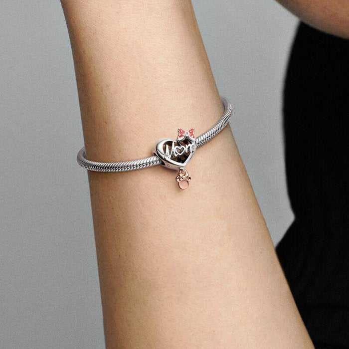 Disney, charmez Minnie Mom dans le cœur