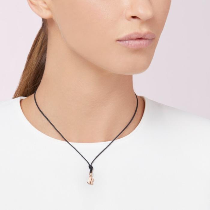 PENDENTIF LETTRE R