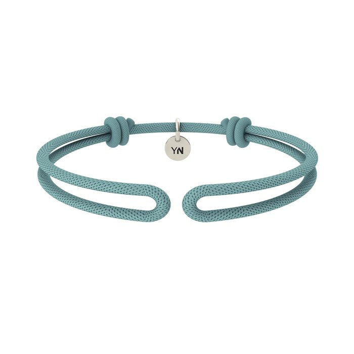 Un bracelet en nylon