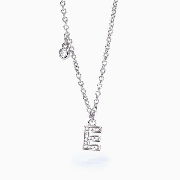 Collier ras du cou lettre « E » A, B, COOL