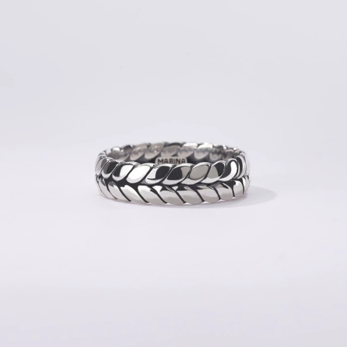 Anello spigato